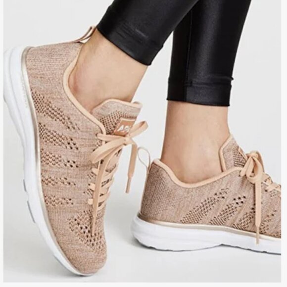 APL Techloom Phantom Sneakers in Rose Gold Women's 7.5 - Picture 1 of 8